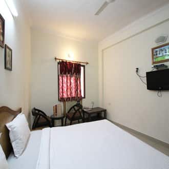 TG Rooms Fatehabad Road, Agra 2